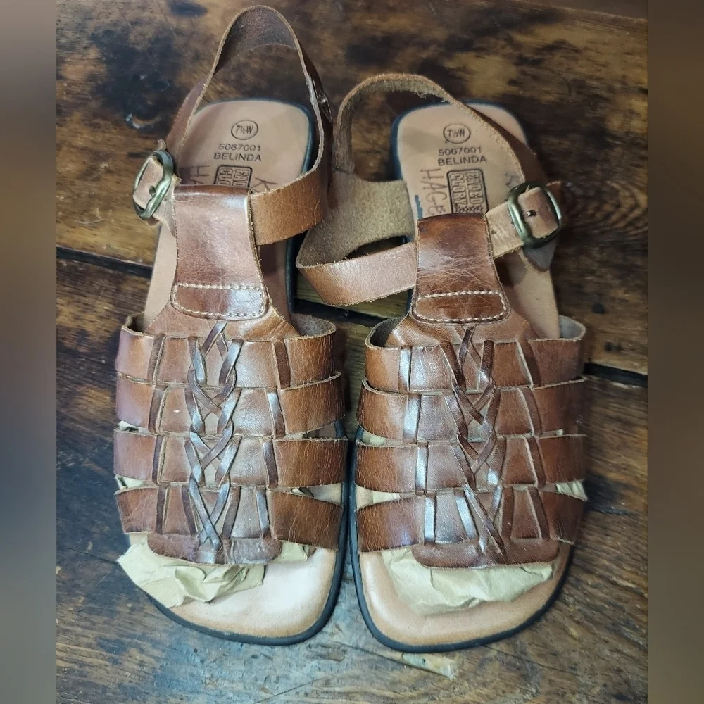 Faded Glory Vintage Y2K Leather Strappy Sandal